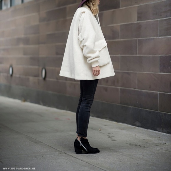 Belle by Sigerson Morrison Lara Suede‎ Zip Booties - Picture 4 of 7